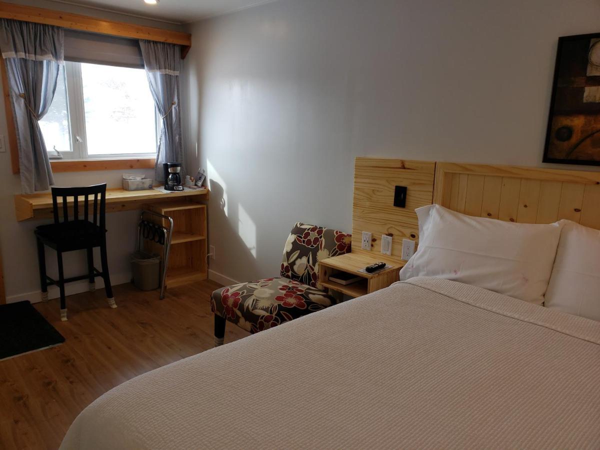 Quest Motel Whitewood Exteriér fotografie