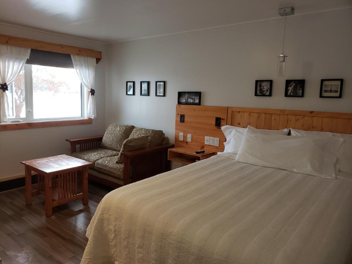Quest Motel Whitewood Exteriér fotografie